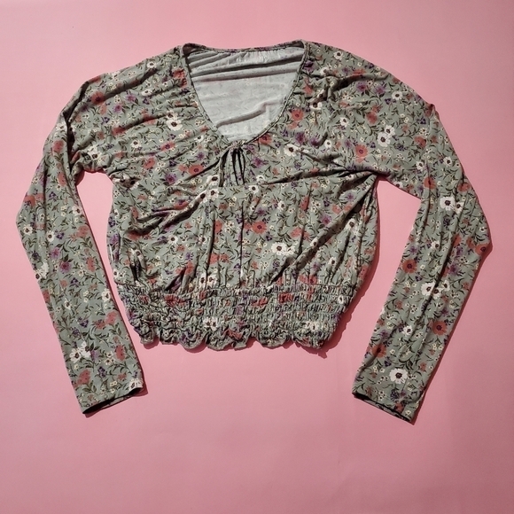 American Eagle Outfitters Tops - American Eagle Knit Floral Flower Ruched Crop Top Cottagecore Spring